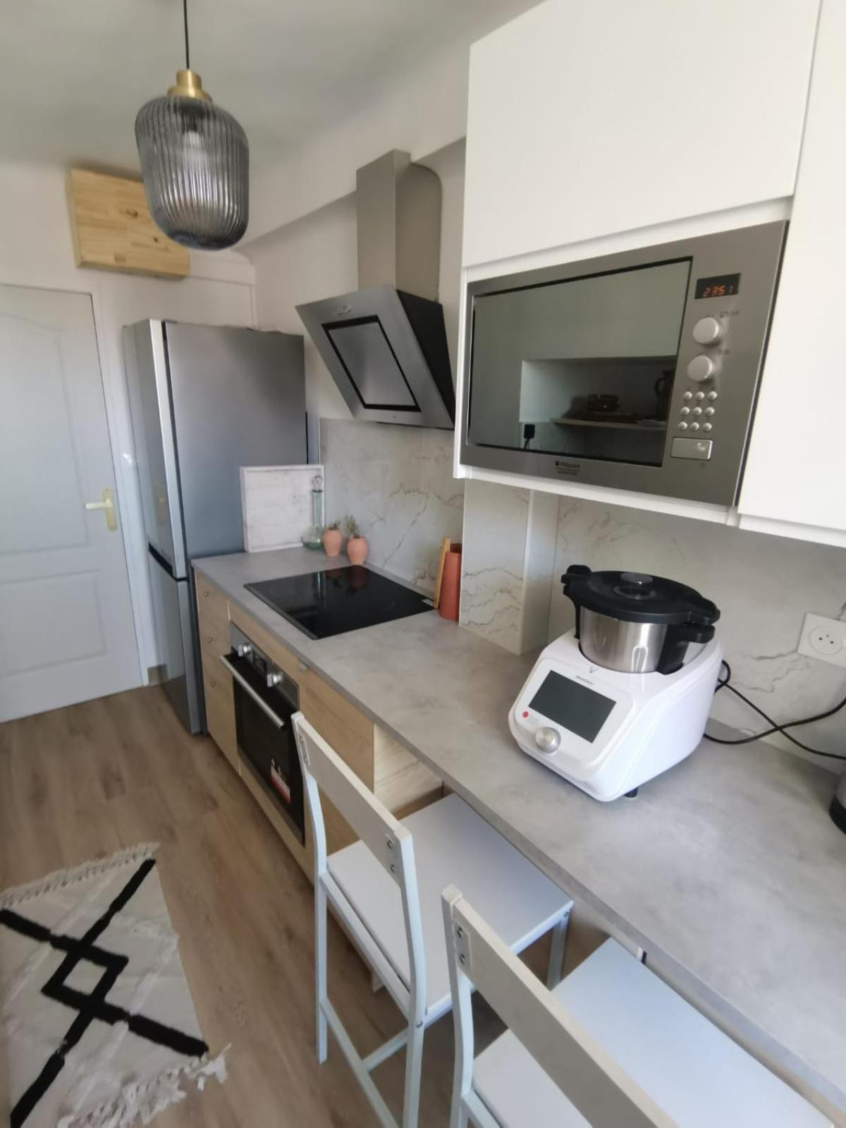 Massilia Calling Appartement Marseille Proche Metro Climatise Bien Decore ภายนอก รูปภาพ